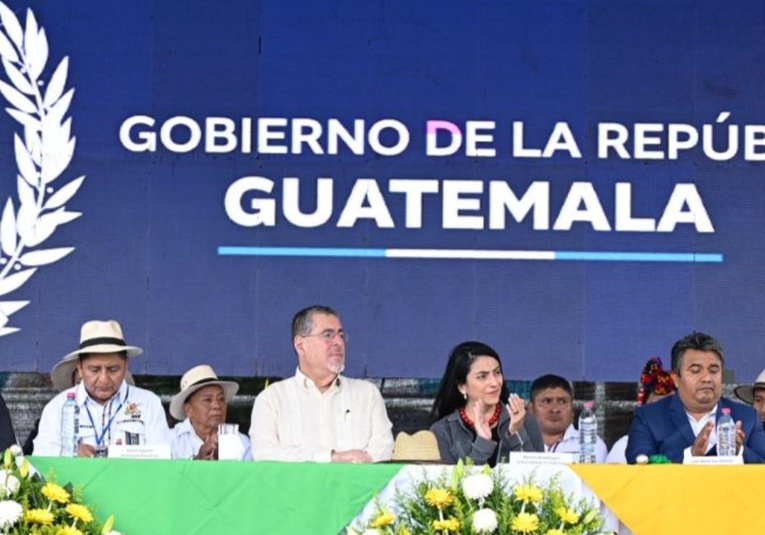Acuerdo entre Arévalo y comunidades indígenas de Uspantán prioriza proyectos para el desarrollo local acuerdo-entre-arevalo-y-comunidades-indigenas-de-uspant-n-prioriza-proyectos-para-el-desarrollo-local-180116-180156.jpg