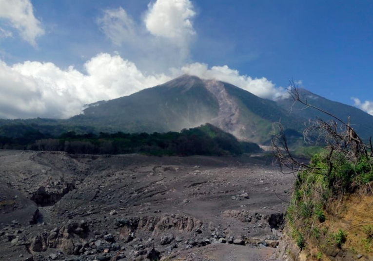 Alerta naranja por el volcán de Fuego: evacúan áreas cercanas y cierran la RN-14 alerta-naranja-por-el-volc-n-de-fuego-evacuan-reas-cercanas-y-cierran-la-rn-14-130456-130548.png