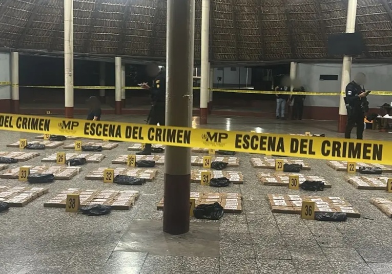 Autoridades localizan embarcación con ilícitos en operativo marítimo autoridades-localizan-embarcacion-con-ilicitos-en-operativo-maritimo-130934-131023.jpg