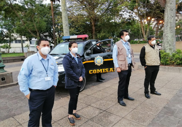 Autoridades montan operativo en busca de inmigrantes autoridades-montan-operativo-en-busca-de-inmigrantes-212335-212357.png