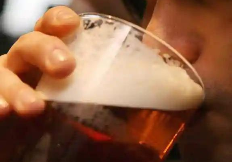 ¿Ayuda el alcohol a dormir mejor? ayuda-el-alcohol-a-dormir-mejor-202345-202512.png