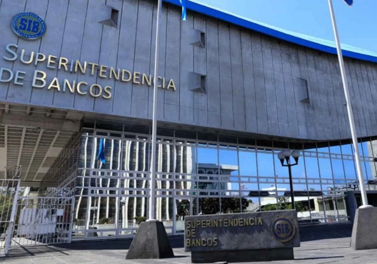 Bancos no atenderán viernes y lunes por feriados del sector y Día del Ejército bancos-no-atender-n-viernes-y-lunes-por-feriados-del-sector-y-dia-del-ejercito-141554-141728.jpg