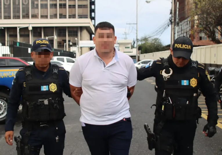 Capturado nuevamente por disparar al aire, implicado en anterior ataque armado en zona 1 capturado-nuevamente-por-disparar-al-aire-implicado-en-anterior-ataque-armado-en-zona-1-130026-130048.jpg