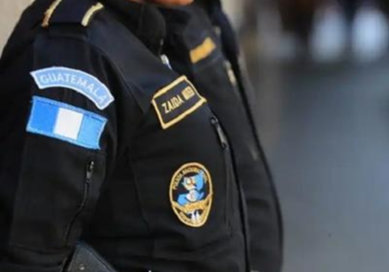 Capturan a segundo agente de la PNC vinculado a la banda criminal 'Piratas de la Muerte' capturan-a-segundo-agente-de-la-pnc-vinculado-a-la-banda-criminal-piratas-de-la-muerte-143201-143337.jpg