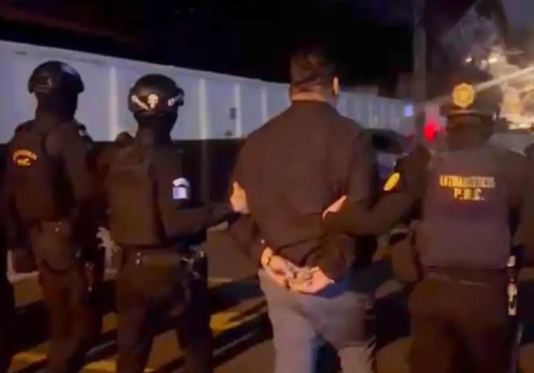Capturan en ruta a El Salvador a Roberto Carlos Girón, acusado de narcotráfico por EE. UU capturan-en-ruta-a-el-salvador-a-roberto-carlos-giron-acusado-de-narcotr-fico-por-ee-uu-152405-152446.jpg
