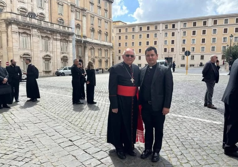 Cardenal Álvaro Ramazzini asiste a funerales del papa Francisco en el Vaticano cardenal-alvaro-ramazzini-asiste-a-funerales-del-papa-francisco-en-el-vaticano-133919-134019.jpg