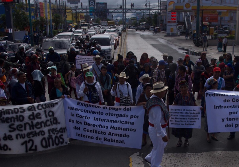 Comunidades de Alta Verapaz cierran paso en calle Martí comunidades-de-alta-verapaz-cierran-paso-en-calle-marti-171923-172027.jpg