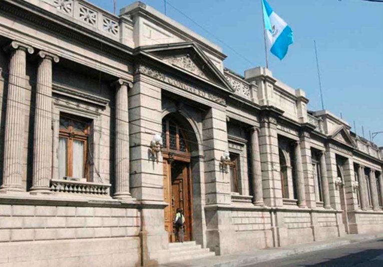 Congreso impulsará reestructuración salarial que fija tope a sueldos de empleados congreso-impulsar-reestructuracion-salarial-que-fija-tope-a-sueldos-de-empleados-125416-125422.jpg