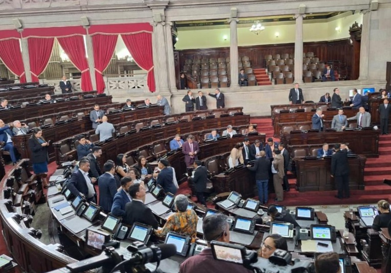 Congreso intentará nuevamente aprobar agenda en reunión de jefes de bloque congreso-intentar-nuevamente-aprobar-agenda-en-reunion-de-jefes-de-bloque-132810-132849.jpg