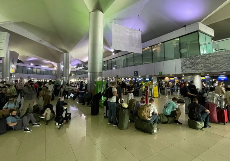 Datos migratorios revelan aumento del 11.5% en entradas y salidas en 2024 datos-migratorios-revelan-aumento-del-11-5-en-entradas-y-salidas-en-2024-130133-130227.jpg