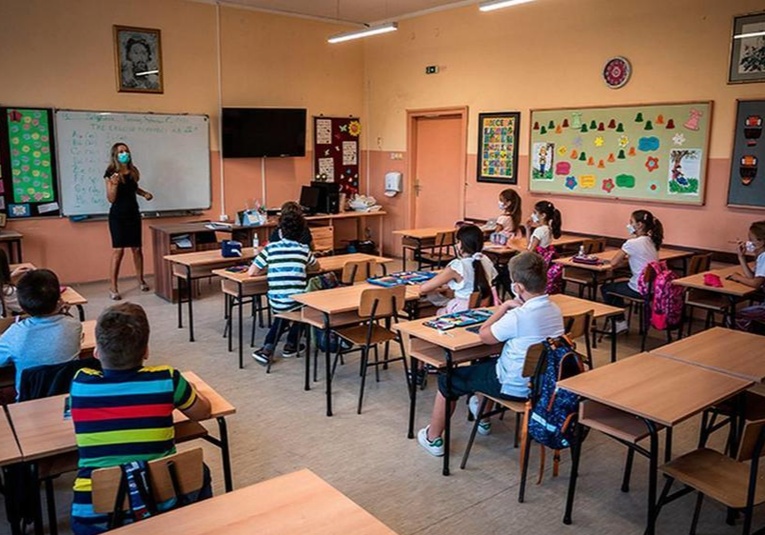 Diaco y Ministerio de Educación fiscalizan centros educativos privados por posibles abusos diaco-y-ministerio-de-educacion-fiscalizan-centros-educativos-privados-por-posibles-abusos-132919-132940.jpg