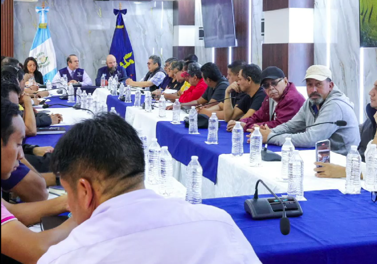 Educación mantiene cuatro mesas de diálogo con el magisterio, incluido nuevo pacto colectivo educacion-mantiene-cuatro-mesas-de-di-logo-con-el-magisterio-incluido-nuevo-pacto-colectivo-121453-121459.png