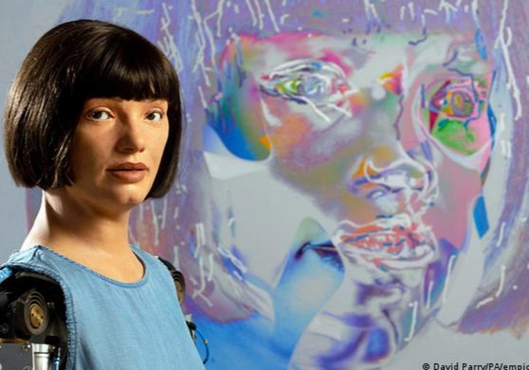 Egipto detiene a la artista robot Ai-Da por sospecha de espionaje. egipto-detiene-a-la-artista-robot-ai-da-por-sospecha-de-espionaje-092037-092045.jpg