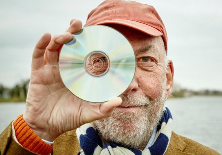 El CD reinventado: idean un método de escritura rápida en discos que podrí­an albergar hasta 500 TB. el-cd-reinventado-idean-un-metodo-de-escritura-r-pida-en-discos-que-podrian-albergar-hasta-500-tb-113330-113349.jpg