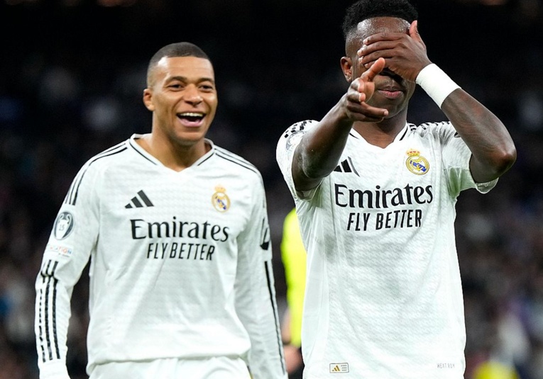 El Real Madrid gana al Salzburgo y llena el granero de goles para seguir optando al 'top 8' de la Champions el-real-madrid-gana-al-salzburgo-y-llena-el-granero-de-goles-para-seguir-optando-al-top-8-de-la-champions-171859-171918.jpg