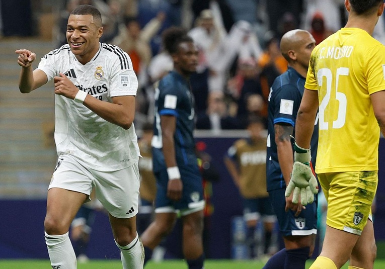 El Real Madrid se corona campeón de la Copa Intercontinental con goles de sus tres tenores: Mbappé, Rodrygo y Vinicus el-real-madrid-se-corona-campeon-de-la-copa-intercontinental-con-goles-de-sus-tres-tenores-mbappe-rodrygo-y-vinicus-132038-132053.jpg
