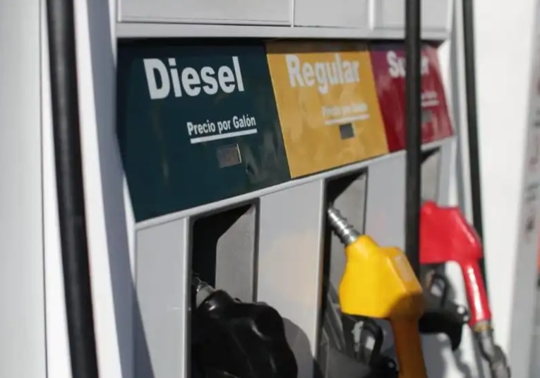 Gasolinas suben 80 centavos por galón mientras el diésel baja 60 centavos gasolinas-suben-80-centavos-por-galon-mientras-el-diesel-baja-60-centavos-161852-162101.jpg