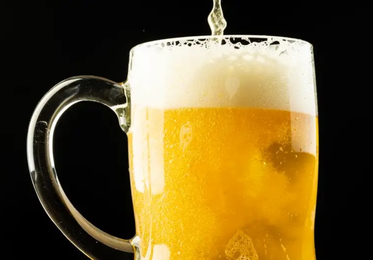 Hallan por qué beber poco alcohol mejoraría salud cardiaca hallan-por-que-beber-poco-alcohol-mejoraria-salud-cardiaca-104428-104501.jpg