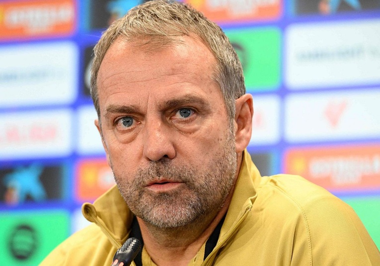 Hansi Flick: 'No estamos tan mal, vamos primeros en Liga y segundos en Champions' hansi-flick-no-estamos-tan-mal-vamos-primeros-en-liga-y-segundos-en-champions-173450-173501.jpg