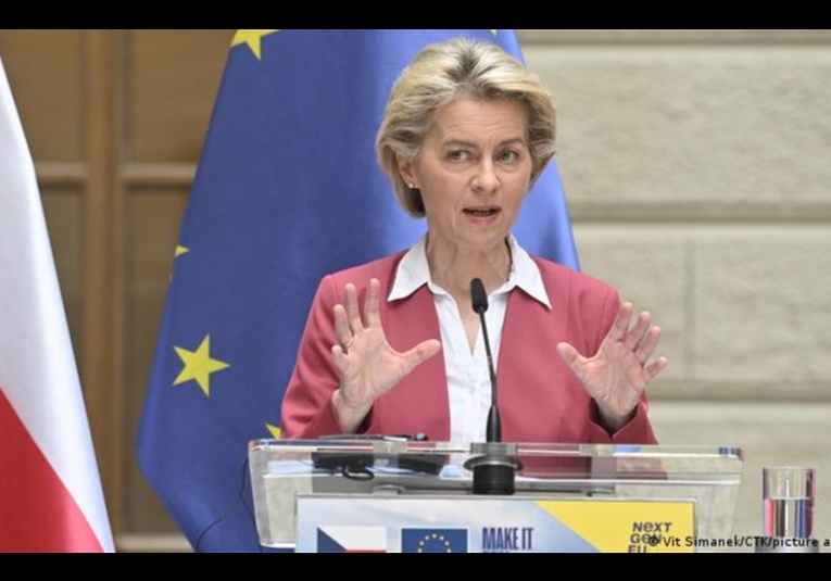 La Unión Europea ha exportado más de mil millones de dosis de vacunas anti-coronavirus a 150 paí­ses. la-union-europea-ha-exportado-m-s-de-mil-millones-de-dosis-de-vacunas-anti-coronavirus-a-150-paises-084941-085023.jpg