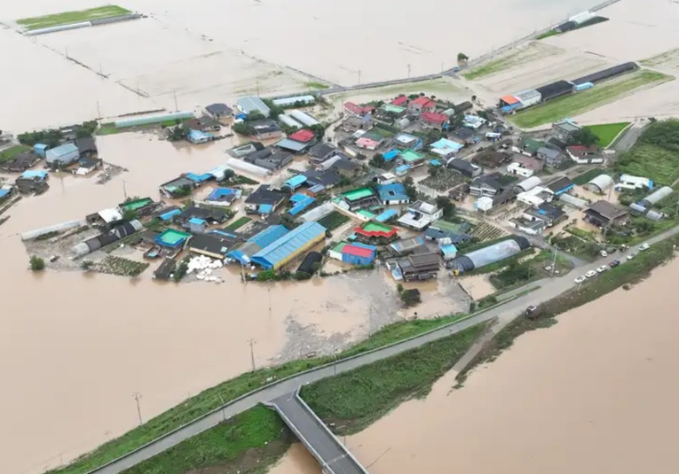 Lluvias torrenciales inundan el centro de Corea del Sur lluvias-torrenciales-inundan-el-centro-de-corea-del-sur-143025-143036.jpg