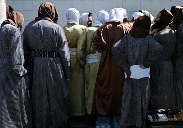 Localizan a 4 de los 12 menores desaparecidos de la comunidad Lev Tahor en hoteles de la zona 1 localizan-a-4-de-los-12-menores-desaparecidos-de-la-comunidad-lev-tahor-en-hoteles-de-la-zona-1-154101-154135.jpg