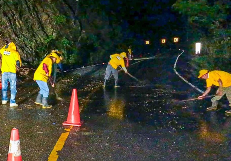 Mantenimiento vial en 14 departamentos para prevenir daños por lluvias mantenimiento-vial-en-14-departamentos-para-prevenir-danos-por-lluvias-164230-164259.jpg