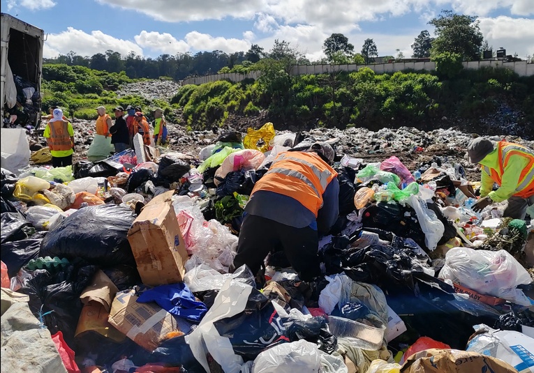 Municipalidades enfrentan desafíos ante inicio de norma de separación de basura el próximo 11 de febrero municipalidades-enfrentan-desafios-ante-inicio-de-norma-de-separacion-de-basura-el-proximo-11-de-febrero-153007-153112.jpg