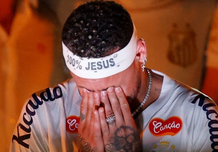 Neymar vuelve al Santos: el viaje del príncipe que no tomó la corona neymar-vuelve-al-santos-el-viaje-del-principe-que-no-tomo-la-corona-093833-093902.jpg