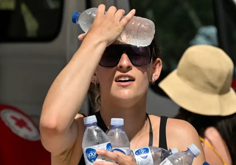 OMS avisa de que ola de calor desencadena enfermedades oms-avisa-de-que-ola-de-calor-desencadena-enfermedades-113634-113742.jpg