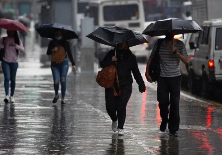 Onda del Este traerá fuertes lluvias al país este fin de semana