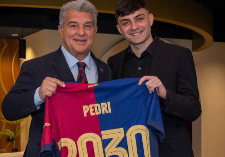  Pedri renueva con el FC Barcelona hasta 2030 pedri-renueva-con-el-fc-barcelona-hasta-2030-120802-120822.png
