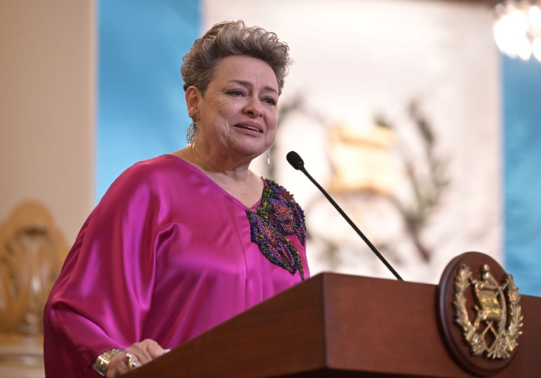 Presidente de Costa Rica asegura que Primera Dama de Guatemala se encuentra exiliada en México presidente-de-costa-rica-asegura-que-primera-dama-de-guatemala-se-encuentra-exiliada-en-mexico-094133-094223.png