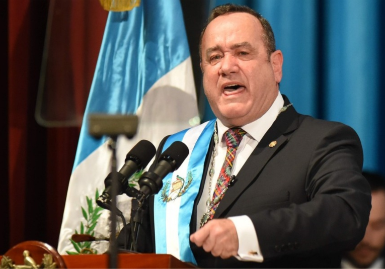 Presidente visita empresa que genera más de 800 plazas laborales en Izabal presidente-visita-empresa-que-genera-m-s-de-800-plazas-laborales-en-izabal-170055-170103.png