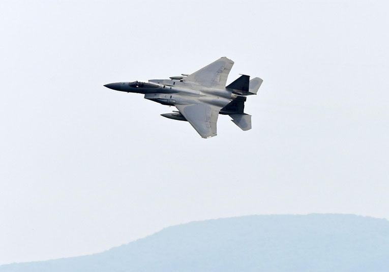 Primer vuelo del cazabombardero F-15EX de Boeing primer-vuelo-del-cazabombardero-f-15ex-de-boeing-092717-092722.jpg