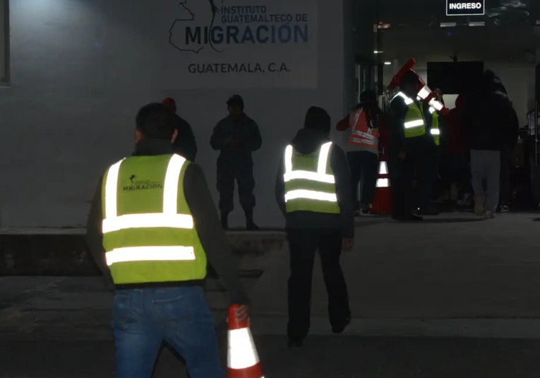 Primeros vuelos de deportación bajo el gobierno de Trump arriban a Guatemala con 79 migrantes primeros-vuelos-de-deportacion-bajo-el-gobierno-de-trump-arriban-a-guatemala-con-79-migrantes-151256-151340.jpg