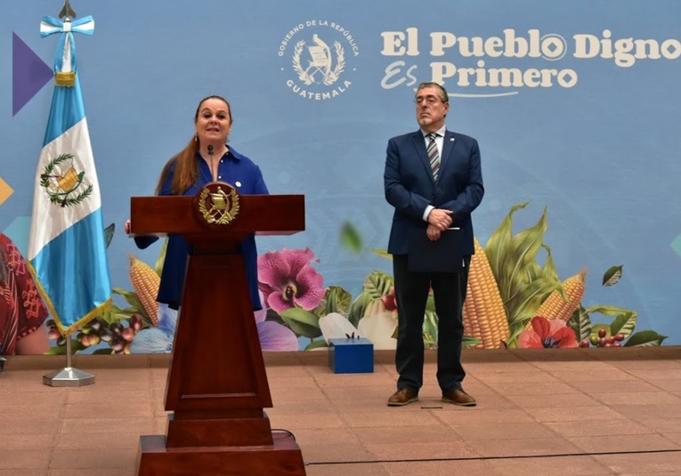 Publican aumento salarial para trabajadores del Ministerio de Educación publican-aumento-salarial-para-trabajadores-del-ministerio-de-educacion-125713-125848.jpg