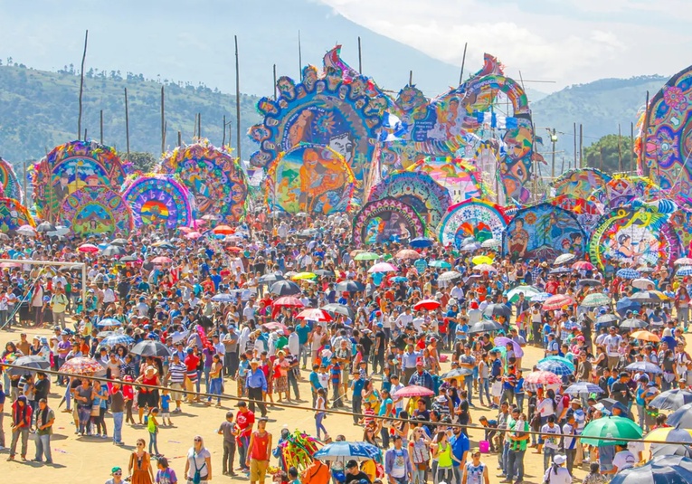 Santiago Sacatepéquez se prepara para recibir a 2 millones de visitantes en el festival de barriletes santiago-sacatepequez-se-prepara-para-recibir-a-2-millones-de-visitantes-en-el-festival-de-barriletes-175454-175521.jpg