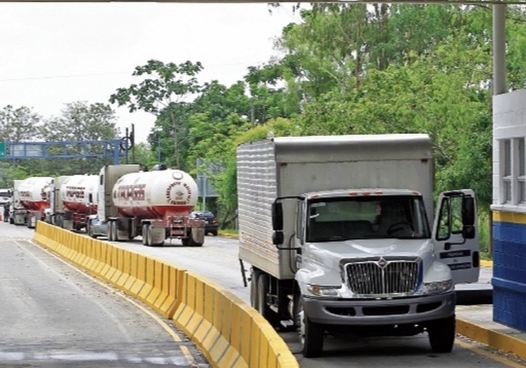 SAT inicia procesos por anomalías en declaraciones aduaneras con Honduras sat-inicia-procesos-por-anomalias-en-declaraciones-aduaneras-con-honduras-180037-180116.jpg