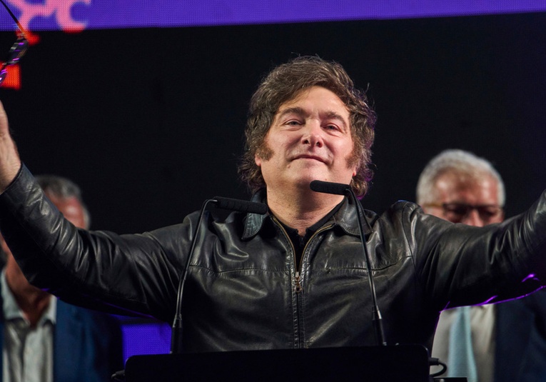 Una encuesta sobre la crisis en Argentina le da dos buenas noticias a Milei una-encuesta-sobre-la-crisis-en-argentina-le-da-dos-buenas-noticias-a-milei-131818-131837.jpg