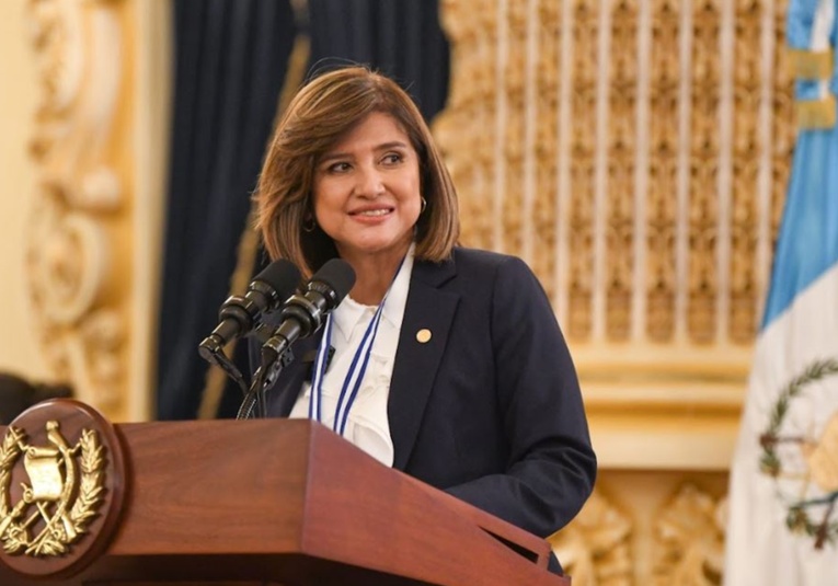 Vicepresidenta Karin Herrera anuncia acciones de emergencia por posibles deportaciones masivas en 2024 vicepresidenta-karin-herrera-anuncia-acciones-de-emergencia-por-posibles-deportaciones-masivas-en-2024-153242-153250.jpg
